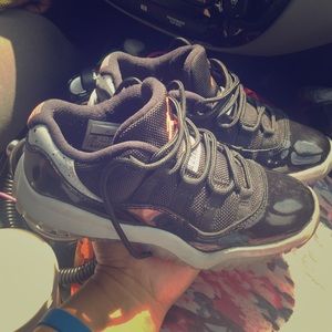 EUC kids Jordan's size 13