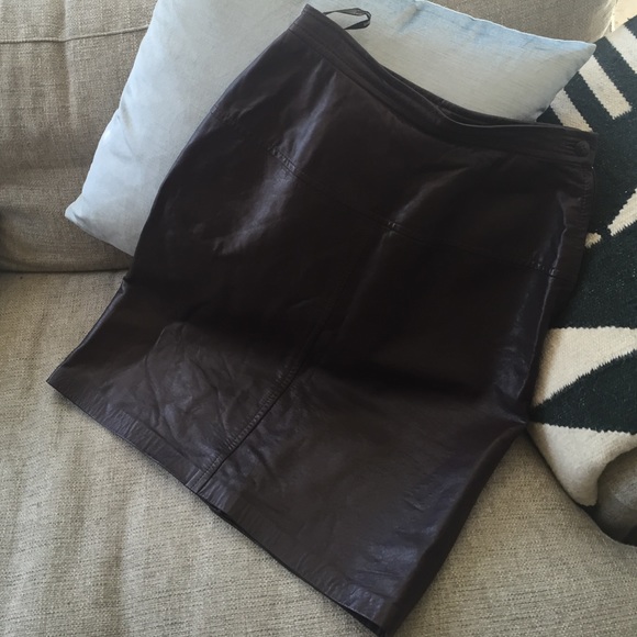 Yves Saint Laurent Leather Pencil Skirt