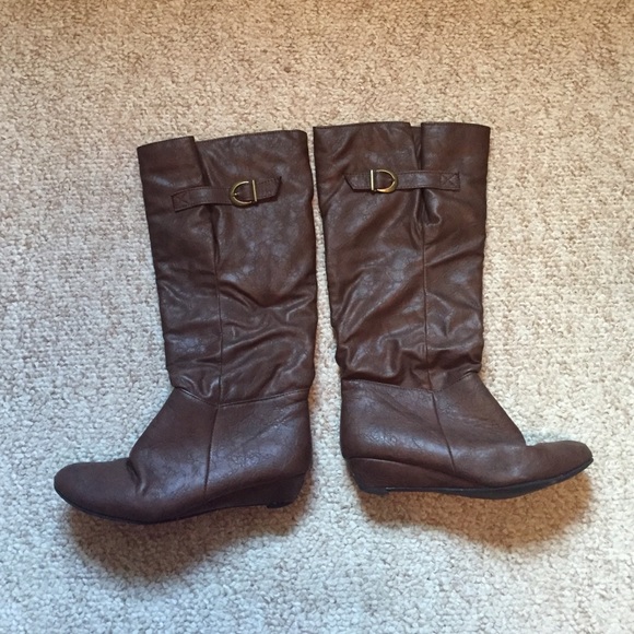 Brown Boots - Picture 2 of 2
