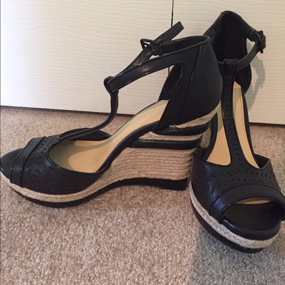 Gianni Bini wedges, size 8.5