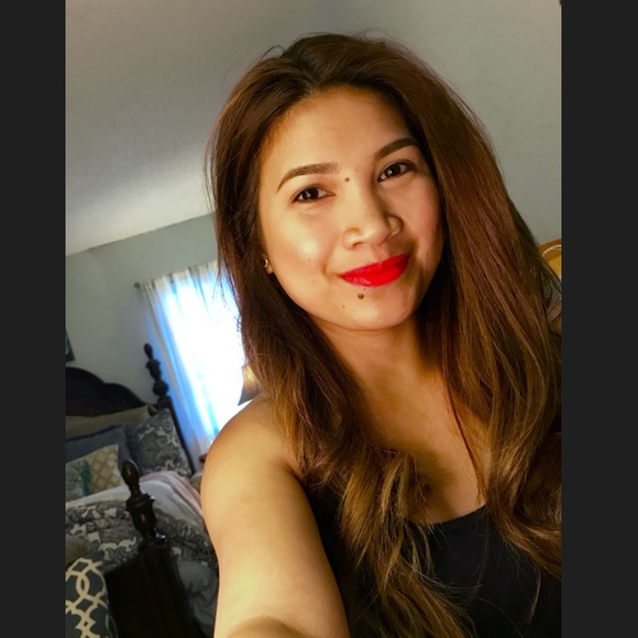 Meet your Posher, Shelle - Picture 2 of 2