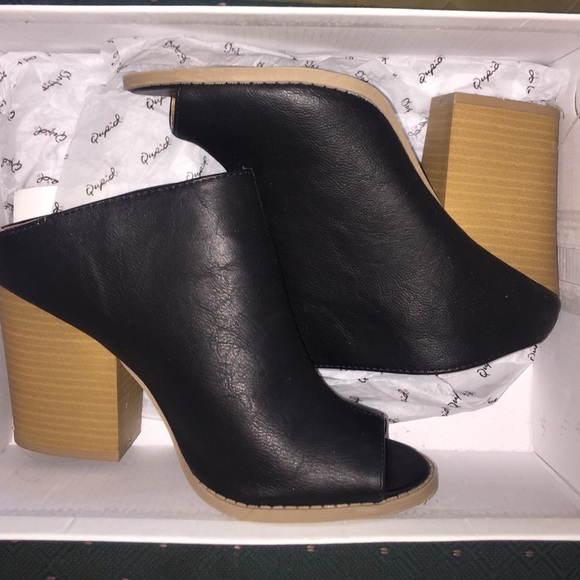 Qupid peep toe booties