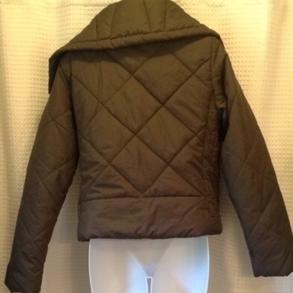 Perfect fall coat - Picture 2 of 4