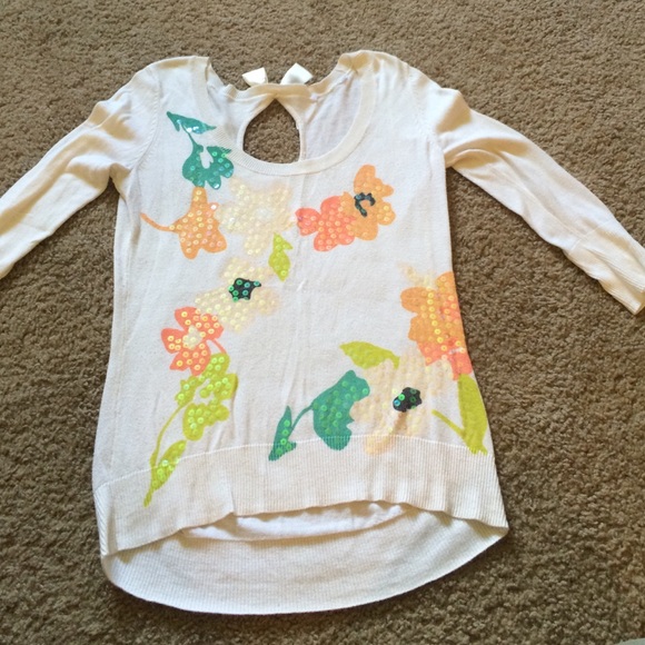 3/4 Sleeve Flower Sweater