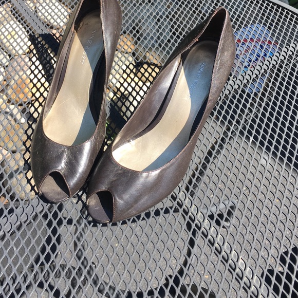 Nine West peep toes