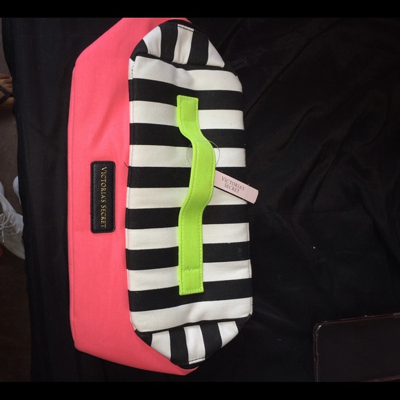 Victoria Secret Travel Bag W/ Mini Bag - Picture 2 of 4