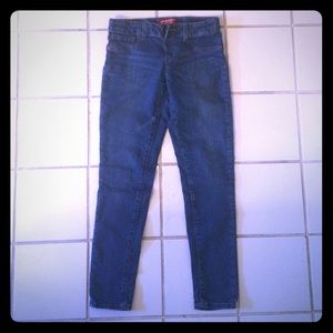 Arizona jean company "jeggings"