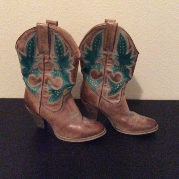 Dressy Cowboy boots. **LOWERED PRICE**