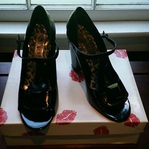 Black Patent Leather Two Lips Heels