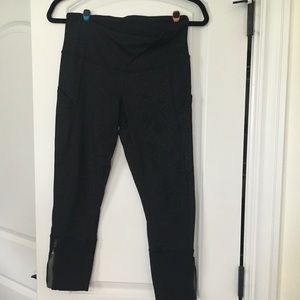 Size 8 lululemon running cropped pants.