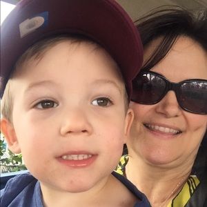 Meet your Posher, Lisa