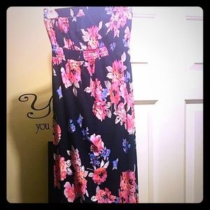 long oldnavy floral maxi worn once color navy