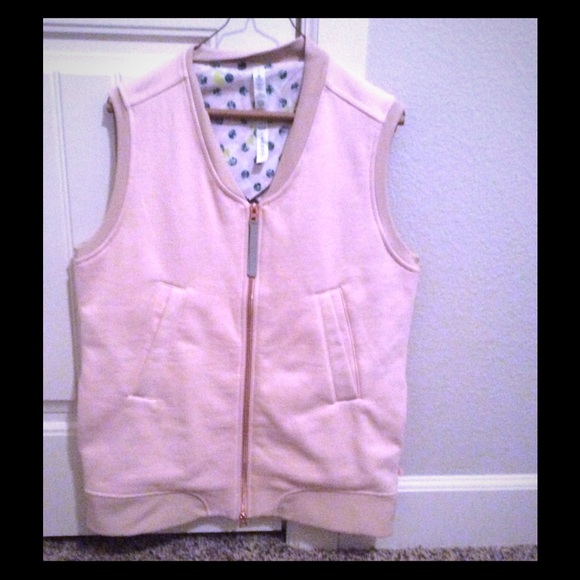 Lululemon vest