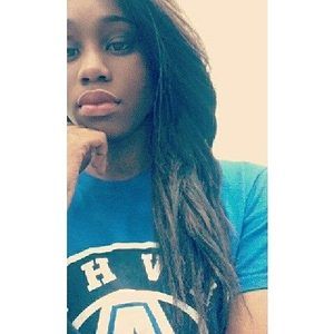 Meet your Posher, Tashira