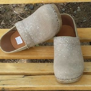 sanita Shoes - SALE OUR TRADE NURSING CLOGS sanita Shoes - SALE OUR TRADE NURSING CLOGS