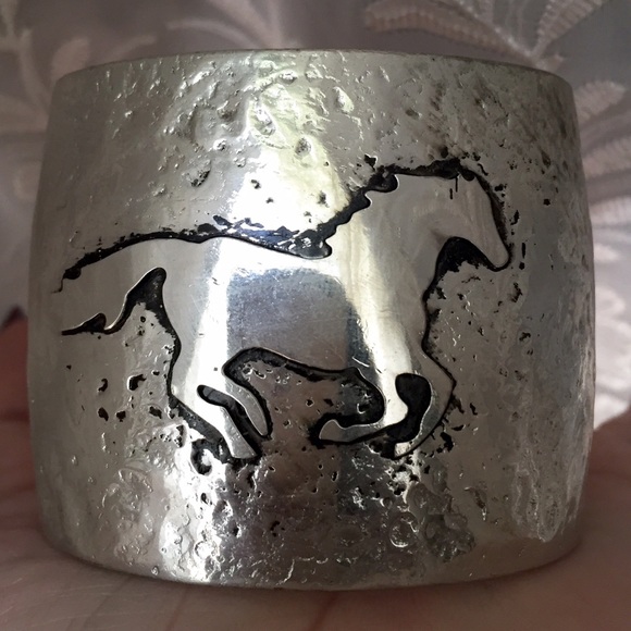 🐎Horse Outline Cuff Bracelet