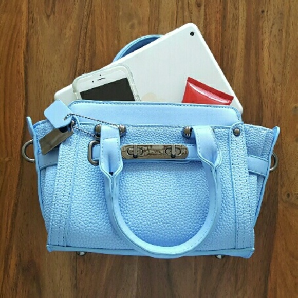 Leather Double Turn-lock Mini Shoulder Bag - Picture 4 of 6