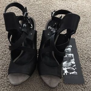 Black Fru.it Italian leather sandals SZ 37