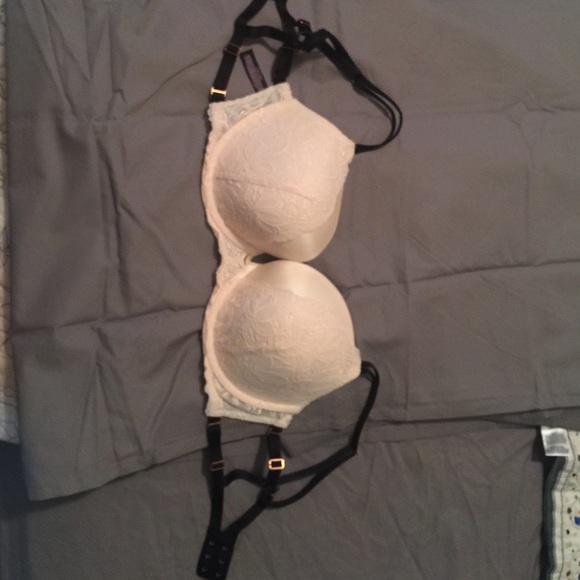 Victoria Secret- Push-Up - 34DDD