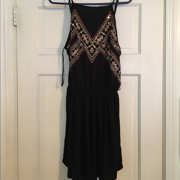 Forever 21 Embroidered black dress!!