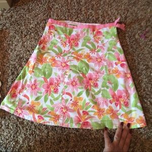 Floral print skirt in excellent condition.