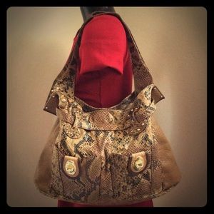 Jessica Simpson shoulder bag with matching wallet