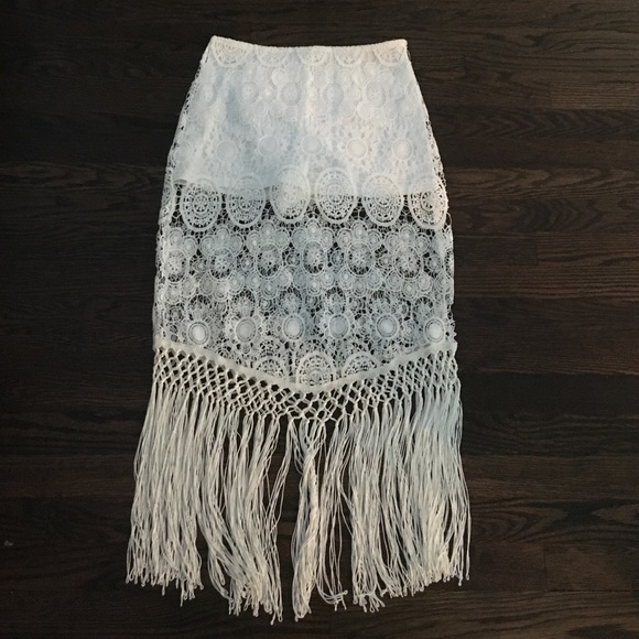 SOLD gorgeous crochet skirt with fringe 🎀 - Picture 2 of 2