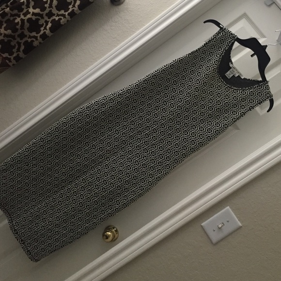 Black and beige dress - Picture 1 of 1