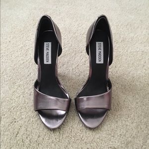 Pewter SM Peep Toes
