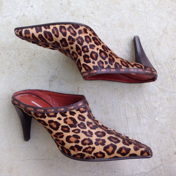 donald pliner animal print shoes