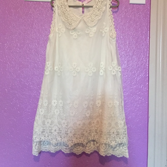 Exquisite lace dress with beaded collar