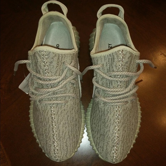 Yeezy  boost 350s - Picture 3 of 4