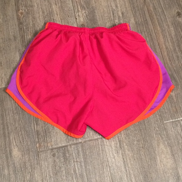 Nike Dri Fit Shorts - Picture 2 of 2