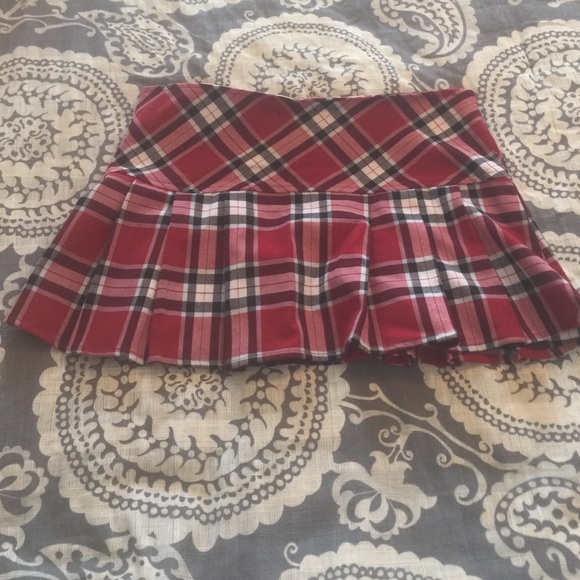 Poetry clothing plaid skirt, medium.