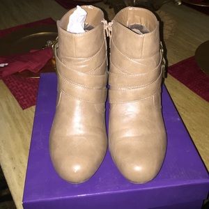 Madden Girl Ankle boots