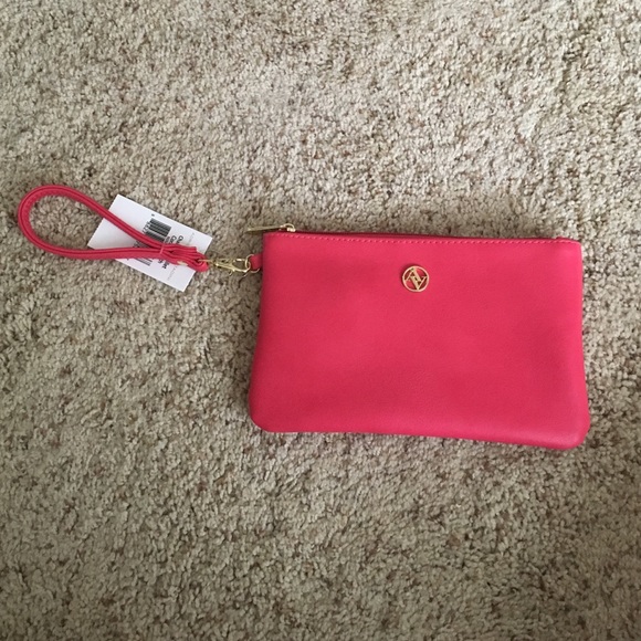 Wristlet with built in charger