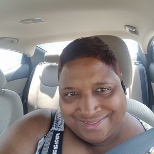 Meet your Posher, Regina