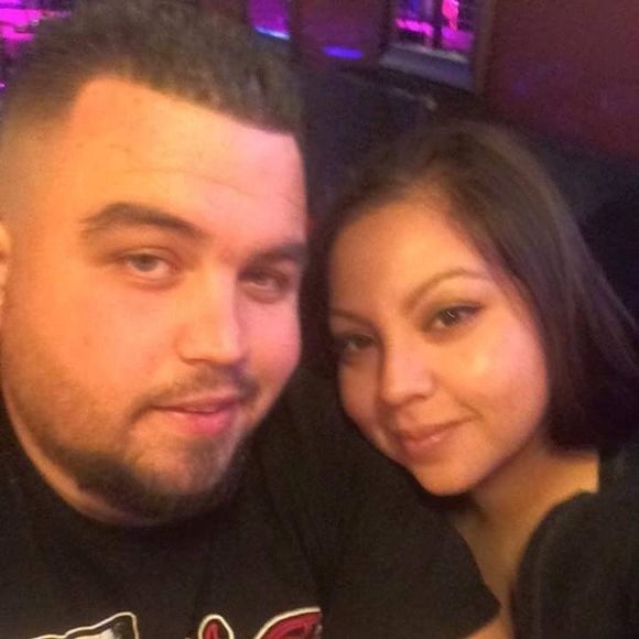 Meet your Posher, Yoli