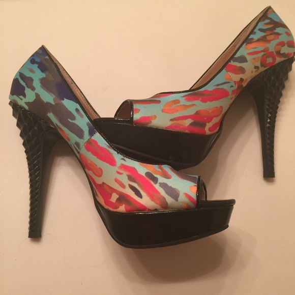 9&CO. High heals shoes