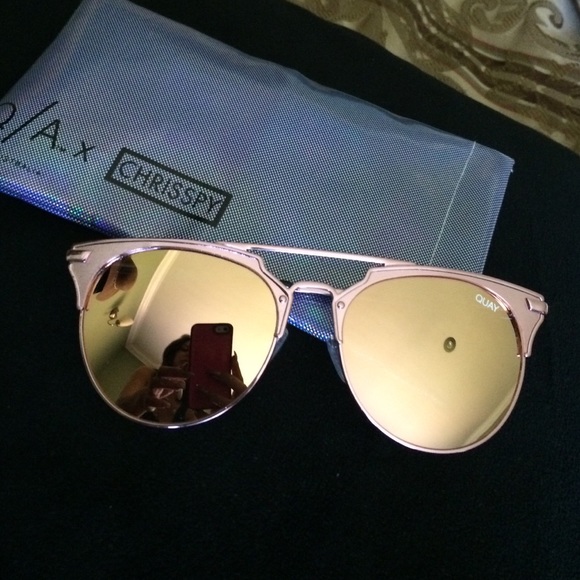 NWOT quay X Chrisspy sunglasses in "GEMINI"