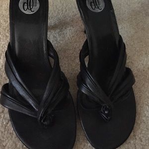 Black low heel sandals