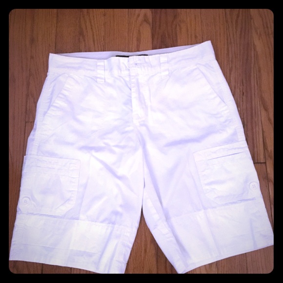 White Calvin Klein Jeans shorts size 2 💟💁
