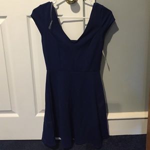 Blue dress with cutout back