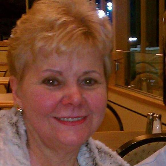 Meet your Posher, Janet