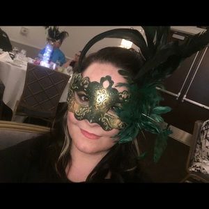 Meet your Posher, Danielle