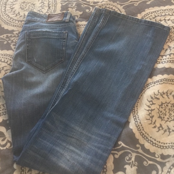 Earl jeans.  27 x34