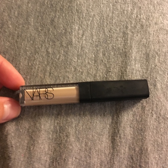 mini concealer