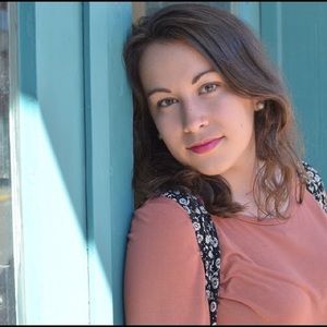 Meet your Posher, Claire