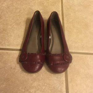 Maroon flats