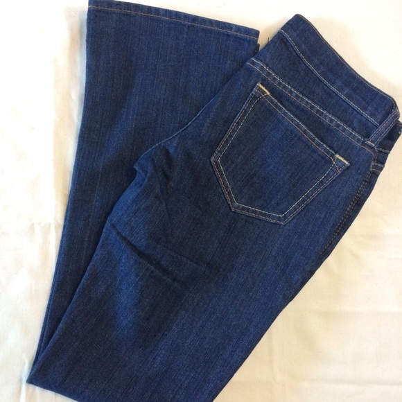 💛 Old Navy Diva Jeans